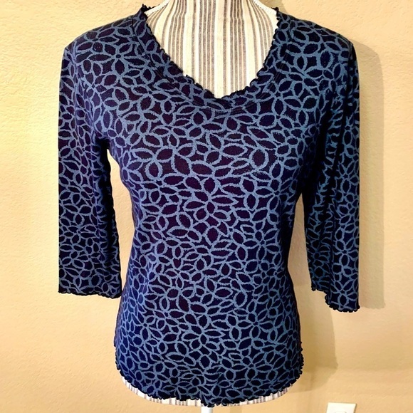 Fresh Produce Top XS Extra Small Black Blue Floral Pattern 100% Cotton 3/4 Slvs - Picture 1 of 13